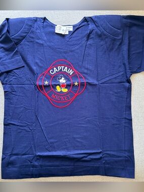 Vintage Disney Captain Mickey Short Sleeve Tee Shirt Sz L by Nancy Heller